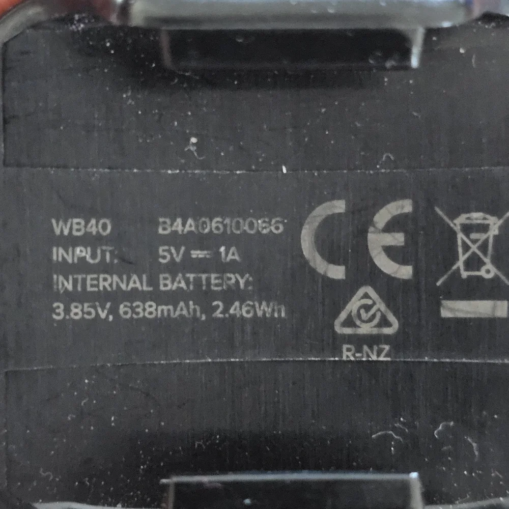 Whoop 4.0 2 Bands + 3 Battery Chargers